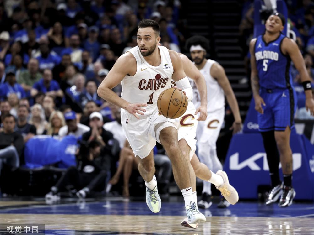 球和默契的 球和默契的