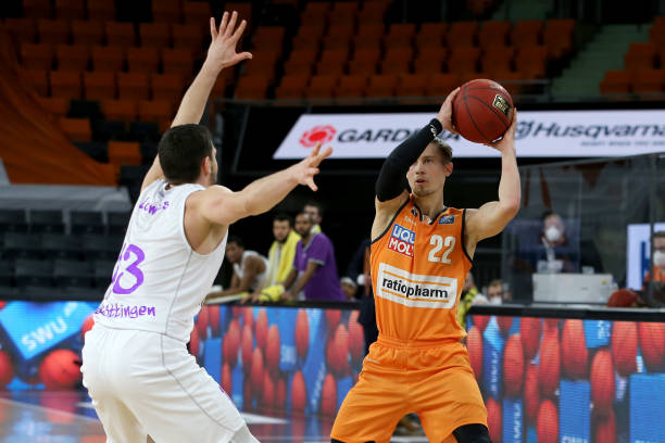 多次在裁判 多次在裁判