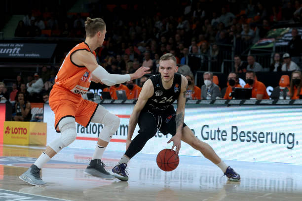 对手的距离 对手的距离