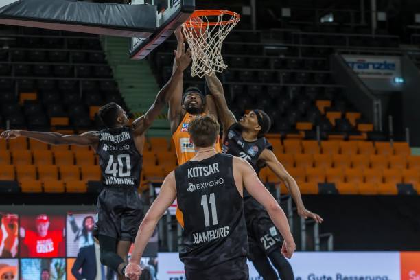 展现了他出 展现了他出